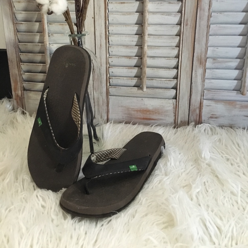 Brown Sanok flip flop